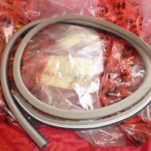 Original Alfa Romeo 33 sunroof seal 60556517 NEW
