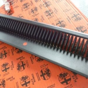 Original Alfa Romeo Alfetta / Giulietta air intake grille wiper cover 116938902000 NEW