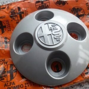 Original Alfa Romeo Alfetta + Giulietta hub cap 1170128120 NEW