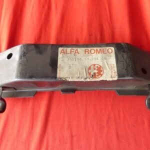 Original Alfa Romeo Alfetta Gtv 2.5 / 75 / 90 Traverse 162185105600 / 60534050 NEW