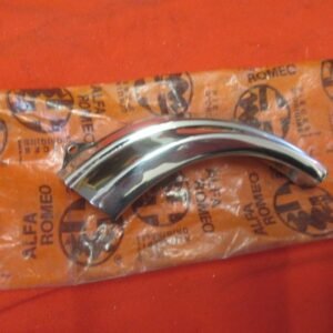 Original Alfa Romeo Montreal trim strip on the right side banana 105645914600/02 new