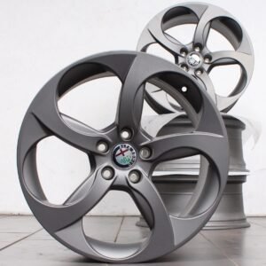 18 inch original Alfa Romeo Giulia Type 952 156109961 alloy wheels new