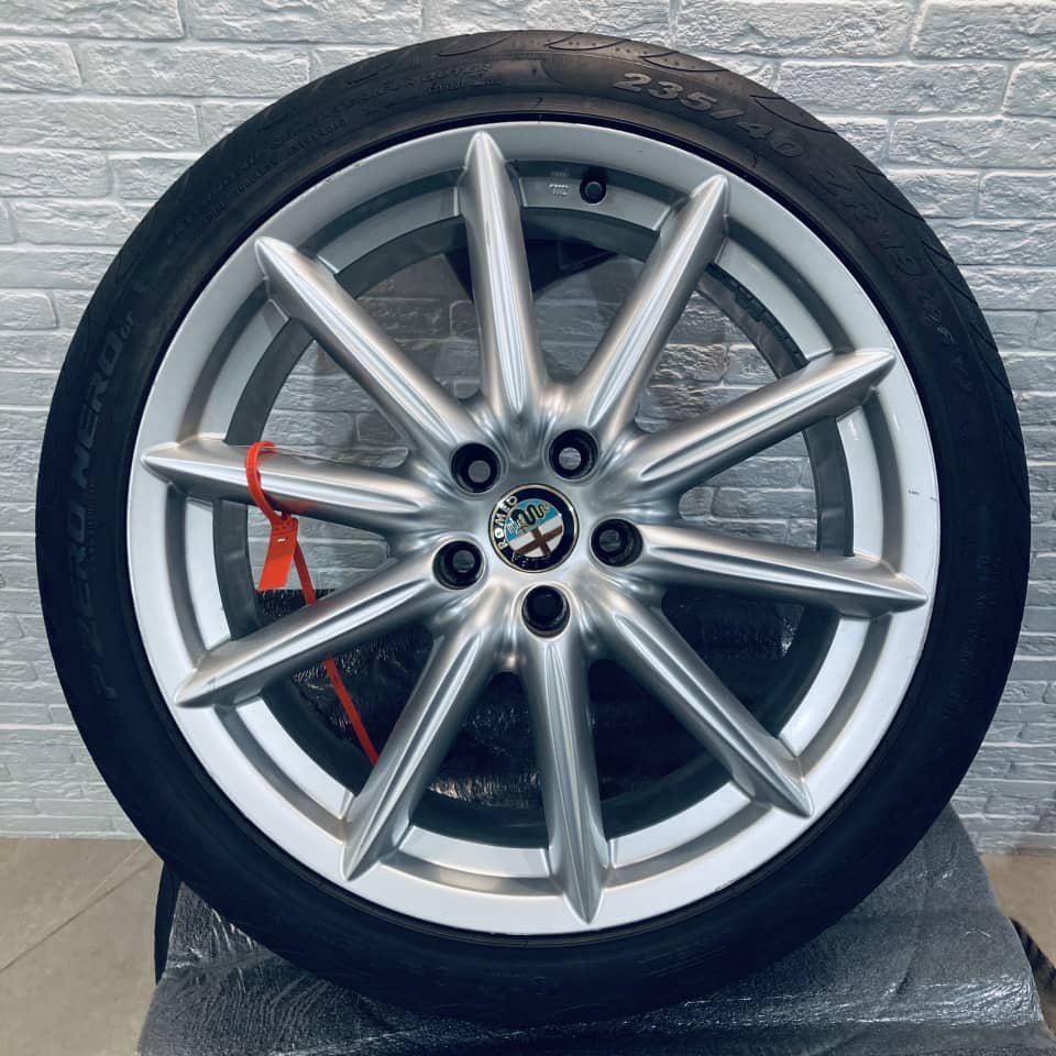 Alfa Romeo 159 Ti R19 Wheels & Tires