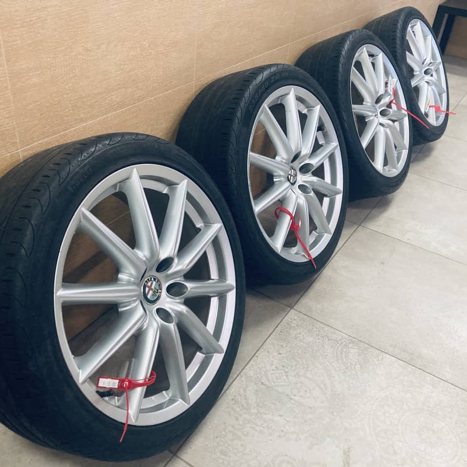 Alfa Romeo 159 Ti R19 Wheels & Tires .