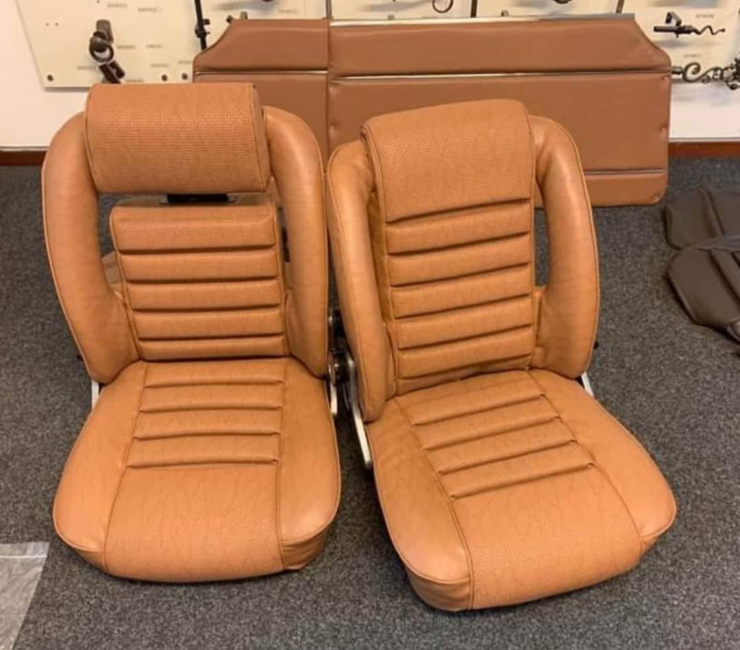 Shop Authentic Alfa Romeo Flying Buttress Seats Shop Authentic Alfa Romeo Flying Buttress Seats