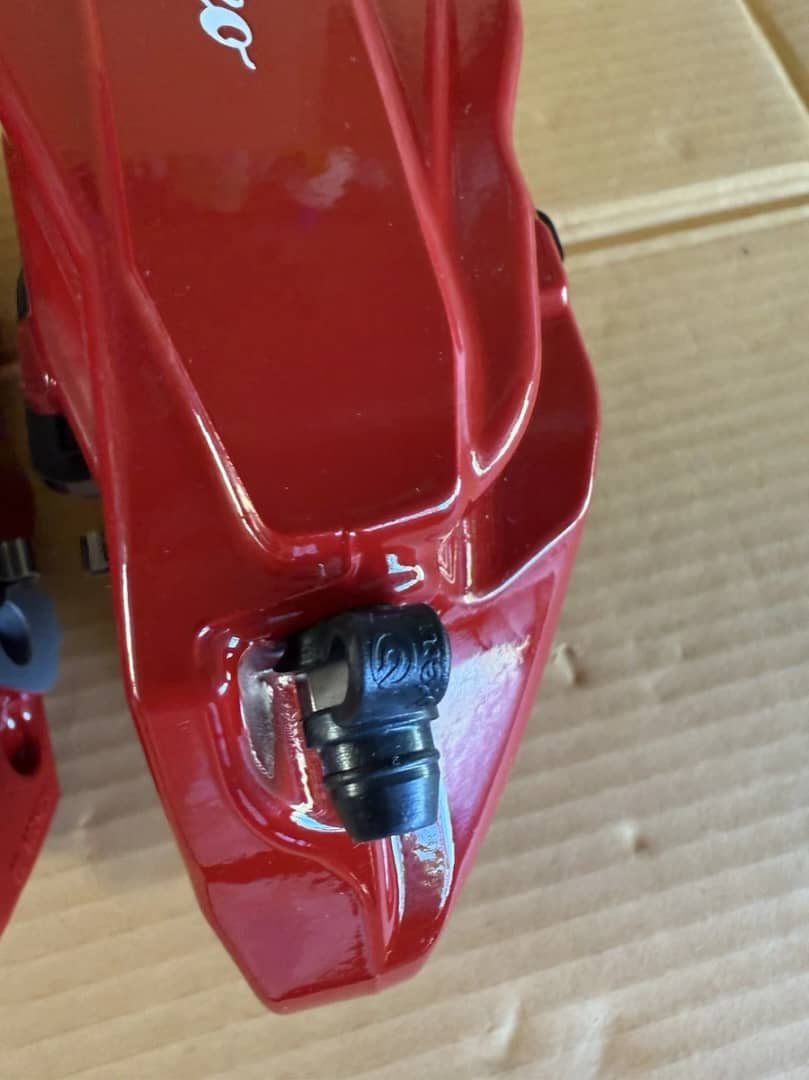 New Brembo Alfa Romeo 330 Calipers.